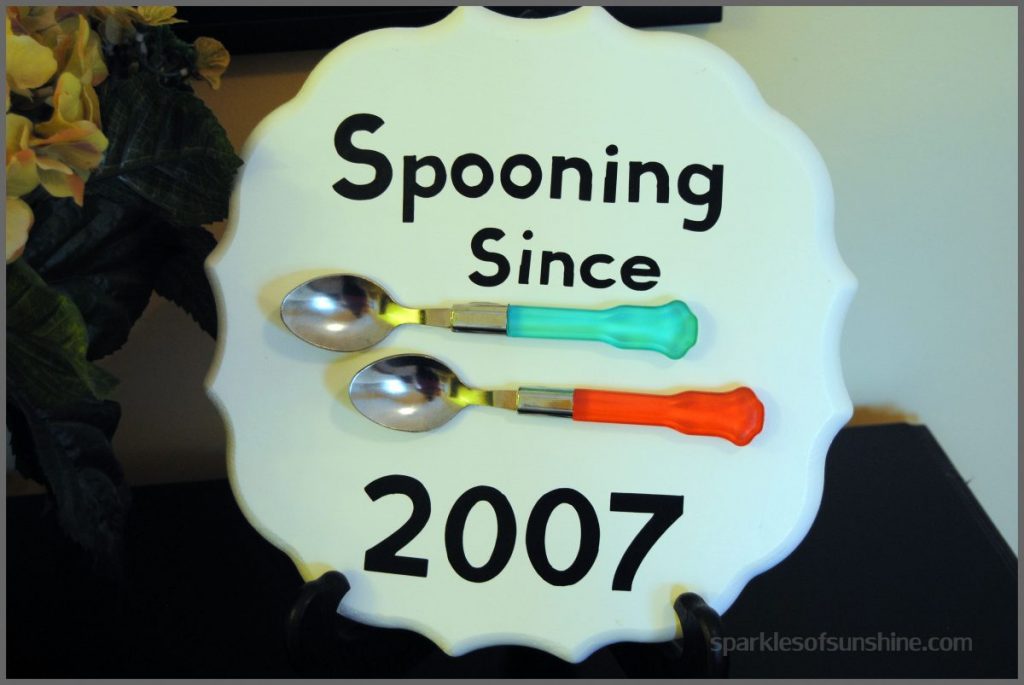 DIY Spooning Sign