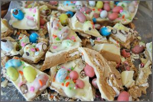 Get your taste buds ready for this yummy Easter Biscoff Bark recipe at Sparkles of Sunshine!