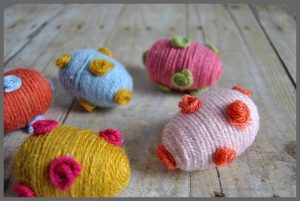 These yarn wrapped Easter eggs are the perfect decoration for Spring! The hardest part of this project is waiting for the glue to dry. Visit Sparkles of Sunshine to find out how to make these super cute Easter eggs!