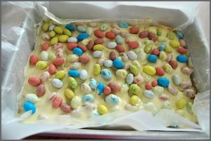 Get your taste buds ready for this yummy Easter Biscoff Bark recipe at Sparkles of Sunshine!