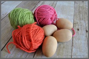 These yarn wrapped Easter eggs are the perfect decoration for Spring! The hardest part of this project is waiting for the glue to dry. Visit Sparkles of Sunshine to find out how to make these super cute Easter eggs!