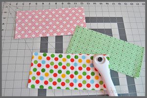 Easy Homemade Relaxation Eye Pillows With Lavender. Find out how to make one for yourself or for gifts at Sparkles of Sunshine.