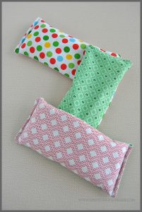 Easy Homemade Relaxation Eye Pillows With Lavender. Find out how to make one for yourself or for gifts at Sparkles of Sunshine.