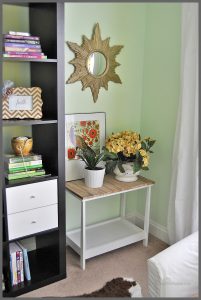 This easy pallet wood side table at Sparkles of Sunshine only cost $3 to make after a trip to the thrift store!