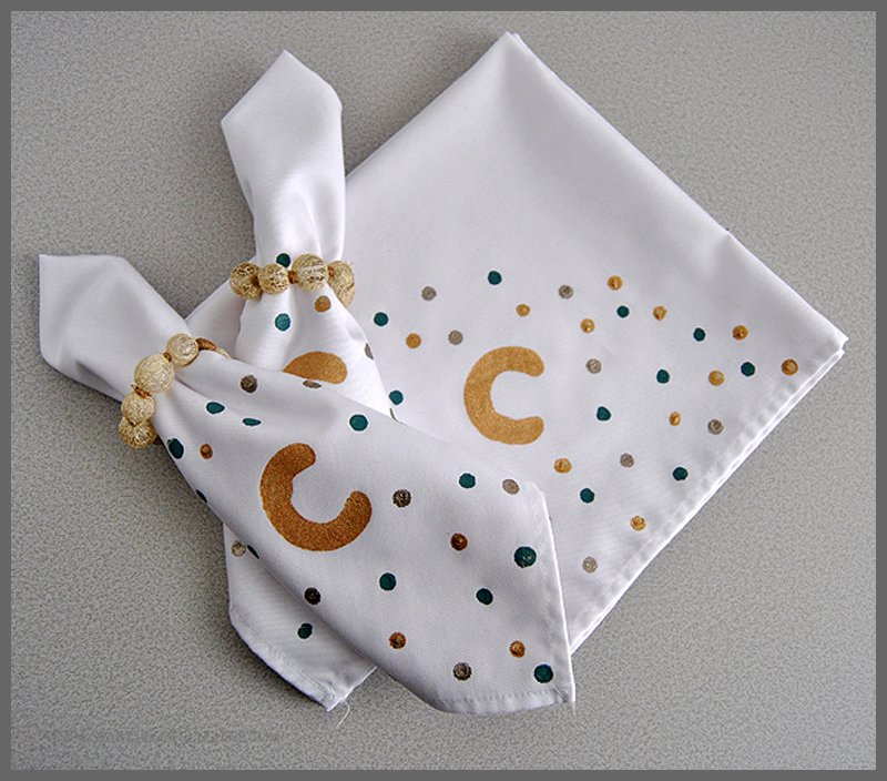 It's easy to make personalized napkins with fabric paint! Check out the simple tutorial at Sparkles of Sunshine.