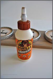 Save money and create your own home decor for fall. See how easy it was to make this upcycled sign for fall at Sparkles of Sunshine.