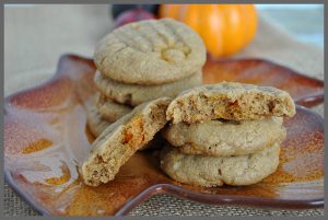 Delicious Peanut Butter & Pumpkin Spice cookies recipe from Sparkles of Sunshine is easy to make with just 3 ingredients. Perfect cookie for the fall season!