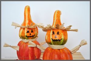 Learn how easy it is to make fall scarecrows from pumpkins & gourds at Sparkles of Sunshine. It's an easy way to add fall decor to your home this year!
