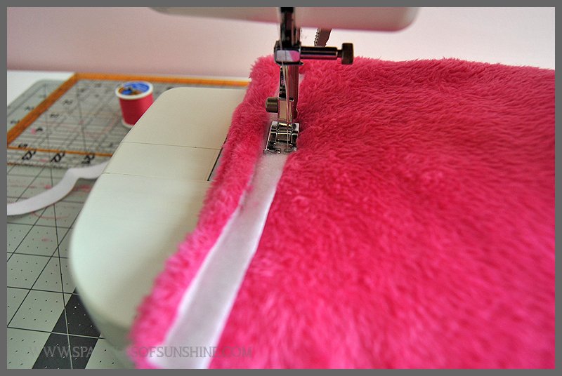 Learn how easy it is to make a seat belt cover with the simple sewing tutorial at Sparkles of Sunshine.