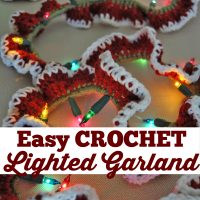 Make an easy crochet lighted garland to decorate your home for the holidays. Free pattern at Sparkles of Sunshine.