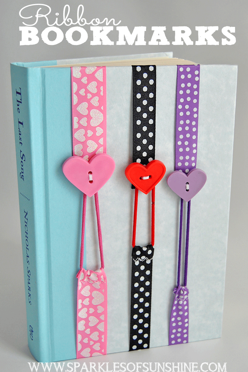 These non slip easy sew ribbon bookmarks are fun to make, and stretch to fit your book. These make perfect gifts!