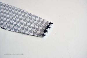 Make your own reversible fabric headbands easily with these directions and templates from Sparkles of Sunshine.