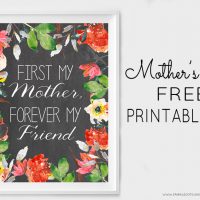 Download and print this beautiful Mother's Day Free Printable Art at Sparkles of Sunshine today.