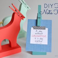 Here's a stylish way to keep up with those important notes on your desk. Make your own DIY Horse Note Holder. Get the details at Sparkles of Sunshine today.