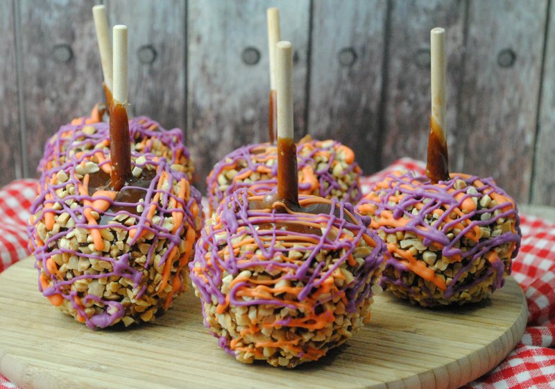 Want a new family fall tradition? Making homemade gourmet caramel apples is a fun and easy way to get the family together, and it's easier than you think. Get the details today!