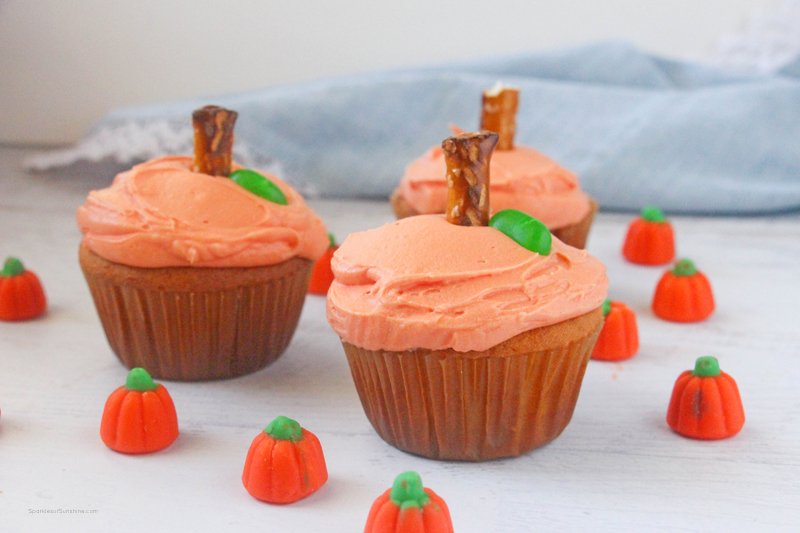 Even if you're not a pumpkin spice fan you can enjoy these cupcakes this fall. It's easy to decorate these tasty vanilla cupcakes with vanilla buttercream frosting to look like pumpkins. Get the recipe and directions today.