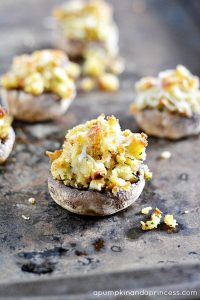 Looking for a tasty appetizer to tempt your Thanksgiving guests with this year? Check out these 10 delicious Thanksgiving appetizers that will satisfy your guests until the main course is ready.