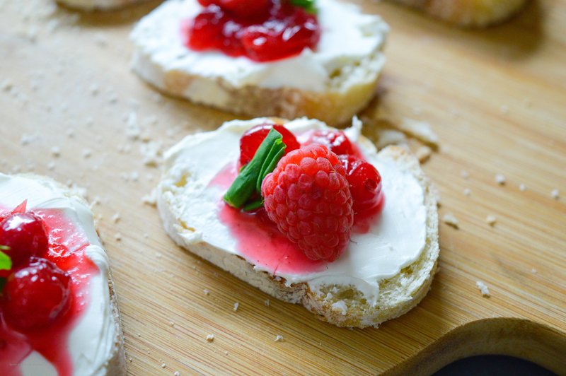 Add some color to your holiday spread with this easy appetizer idea. Get the recipe for Berries and Cream Holiday Inspired Bruschetta today!