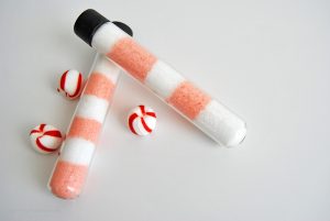 These peppermint homemade bath salts are simple to make and are the perfect DIY gift idea for Christmas this year.