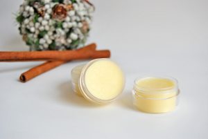 Celebrate the holidays this year with an all-natural homemade Christmas Spirit lip balm made with essential oil. These make great seasonal DIY gifts, too!