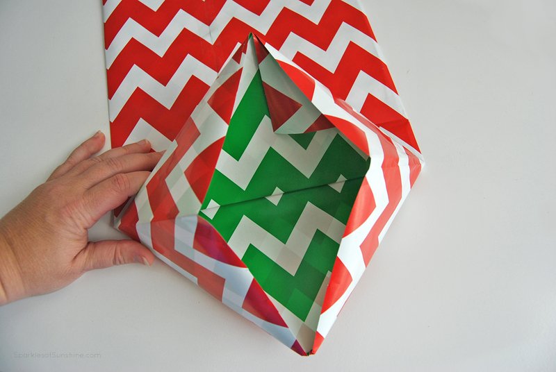 Learn how to make a gift bag from wrapping paper in just 5 simple steps at Sparkles of Sunshine today.