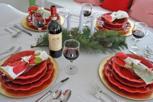Don't stress over holiday gatherings this year. Instead, use The Simple Gal's Guide to Easy Holiday Entertaining and make hosting parties and dinners a breeze!