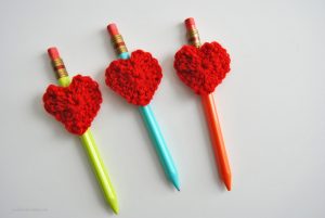 Check out this easy and free heart crochet pattern at Sparkles of Sunshine. It's perfect for Valentine's Day!