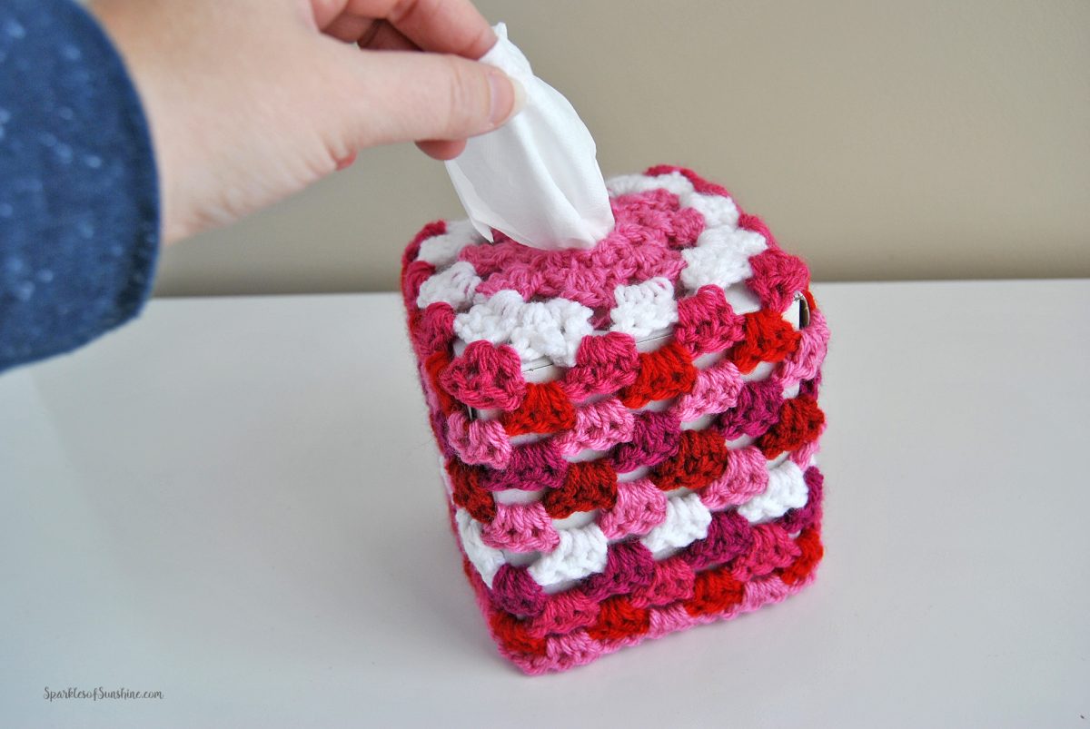 Dress up your tissue box with this simple Granny Square Tissue Box Cover Free Crochet Pattern found at Sparkles of Sunshine. Let it cheer you up when you've got the sniffles!