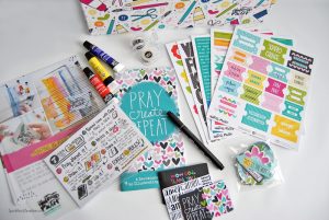 So, you think you're not creative enough for Bible journaling? Think again! It's not as hard you think when you use the right resources.