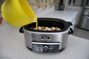 Want to make meals with just a push of the button? This multi cooker is the secret weapon your kitchen needs to make mealtime easy!