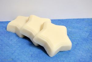 Want to keep the bugs at bay while moisturizing your skin? These bug repellent lotion bars are simple to make and use and will the bugs away this summer.